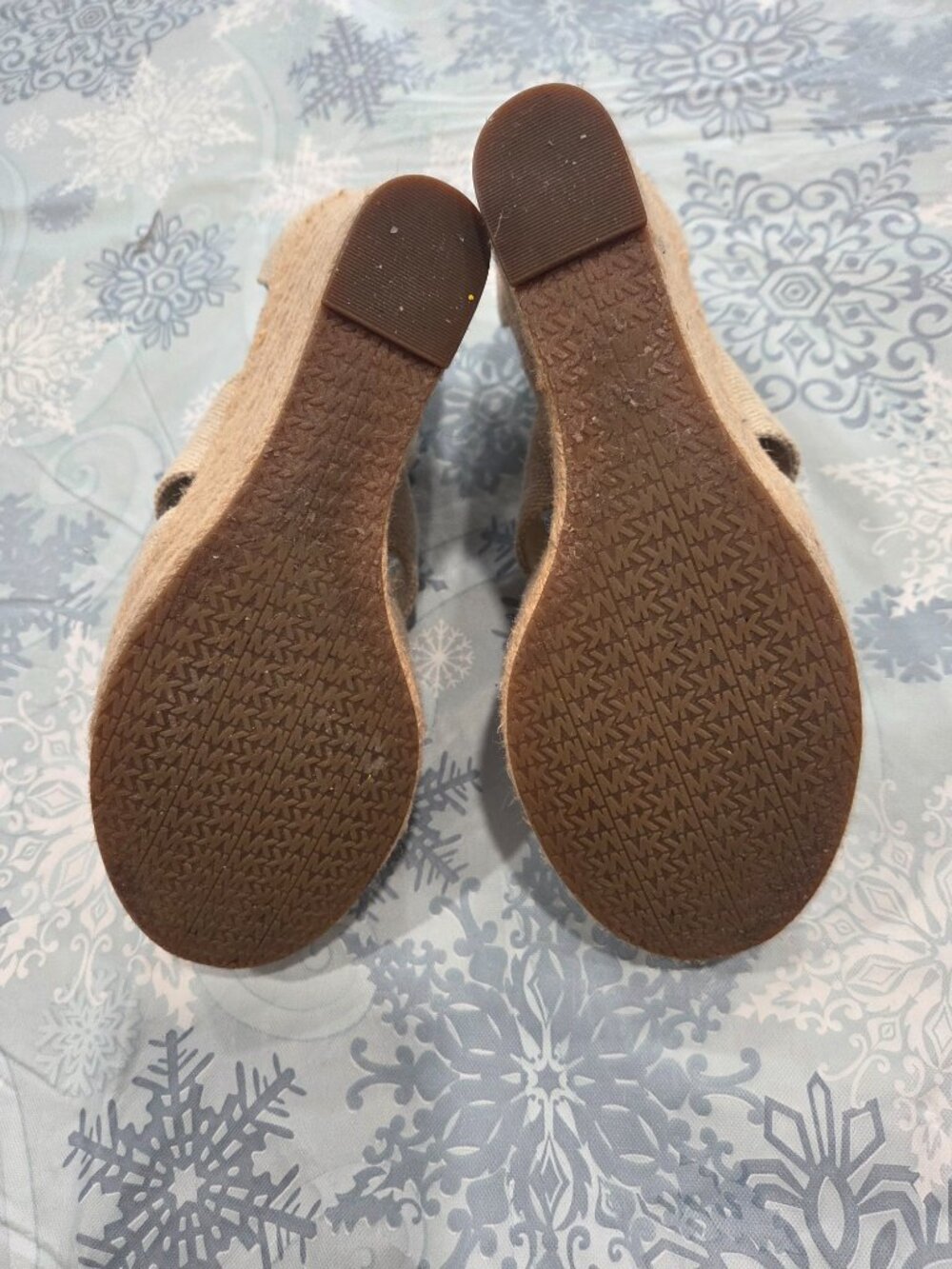 Size 8 - Michael Kors Beige Espadrille Wedge Sandals with Gold Zipper - Picture 9 of 10